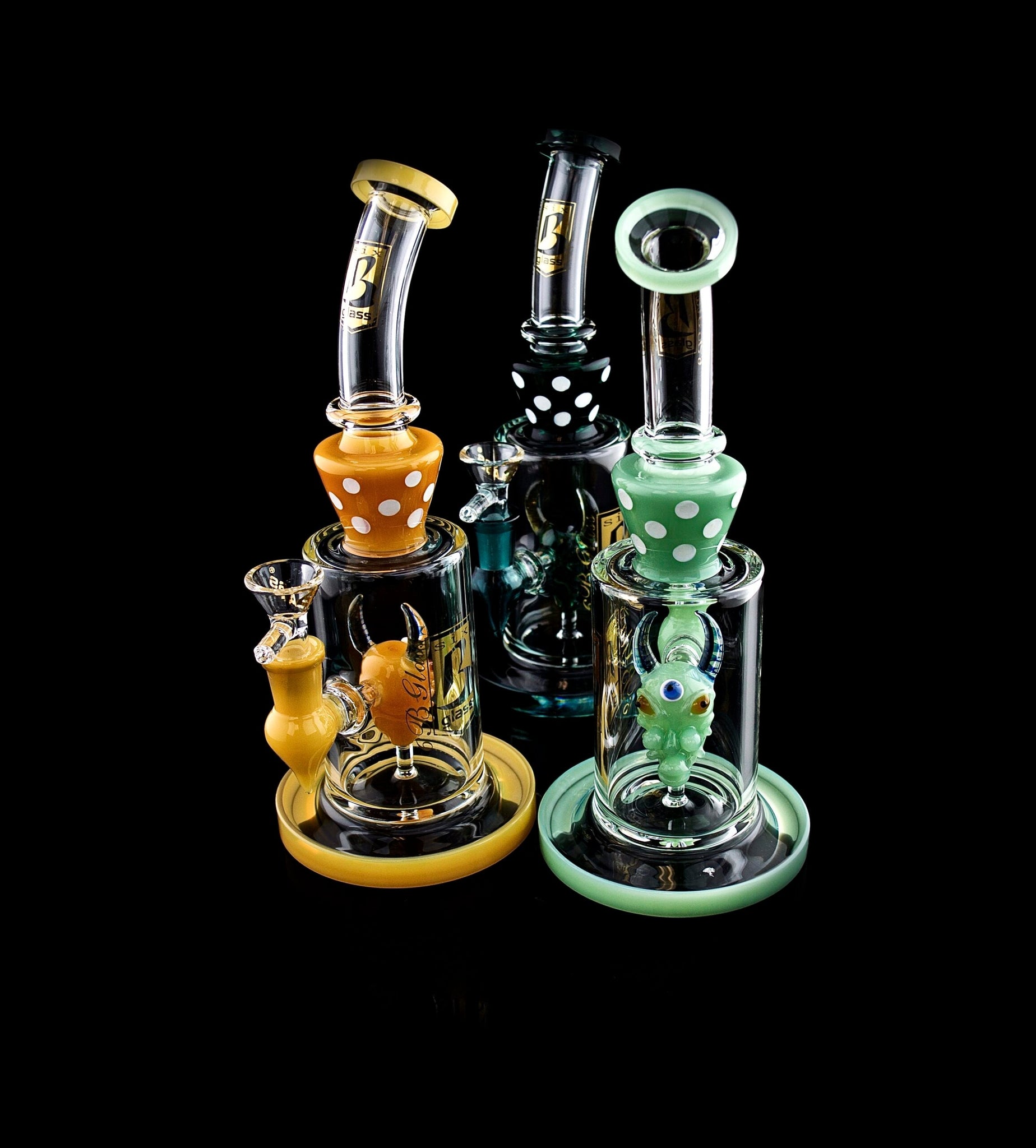 6b Glass Polka-Dot Bong-241