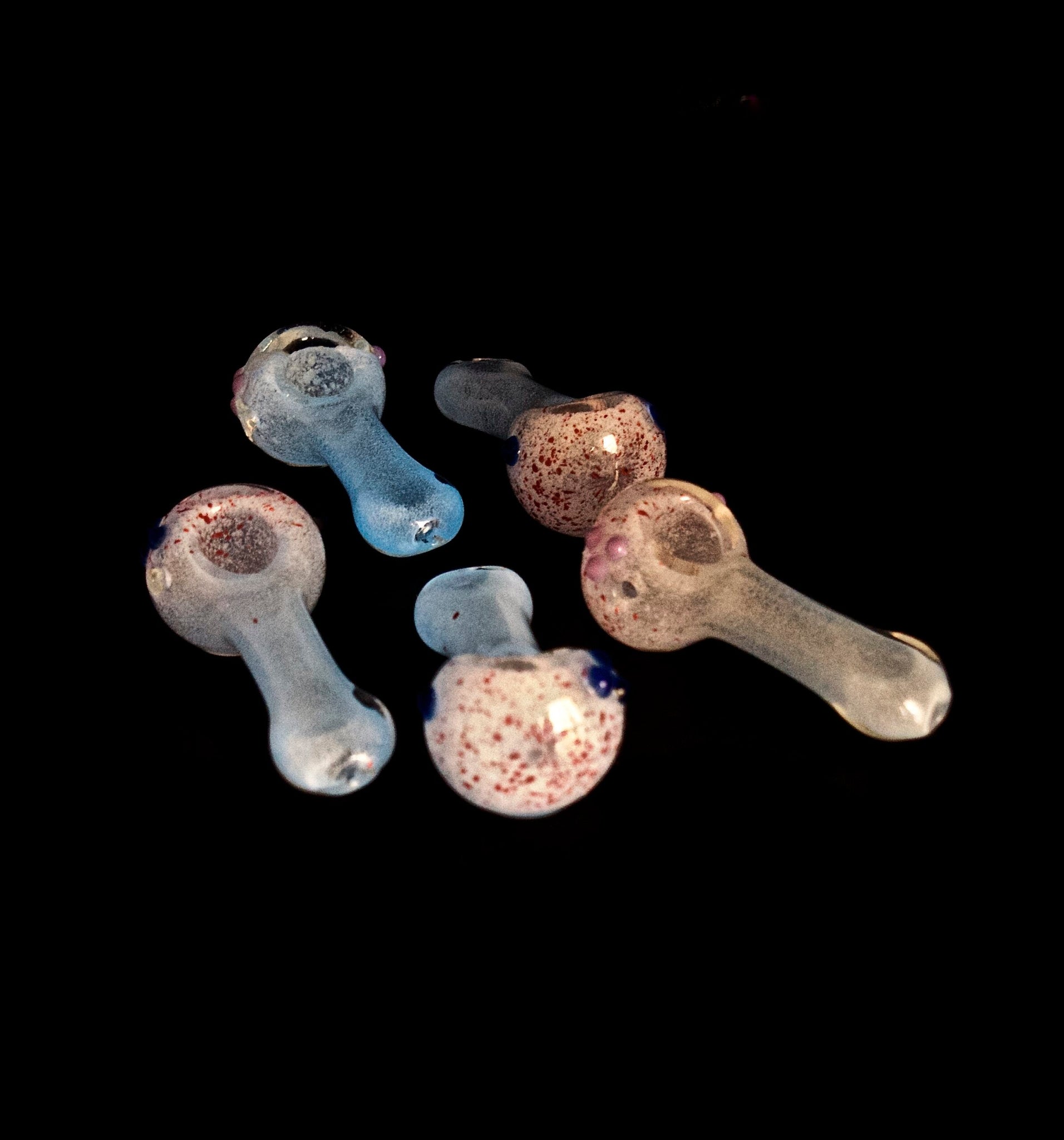 Glowing Dotted Hand-Pipe-681