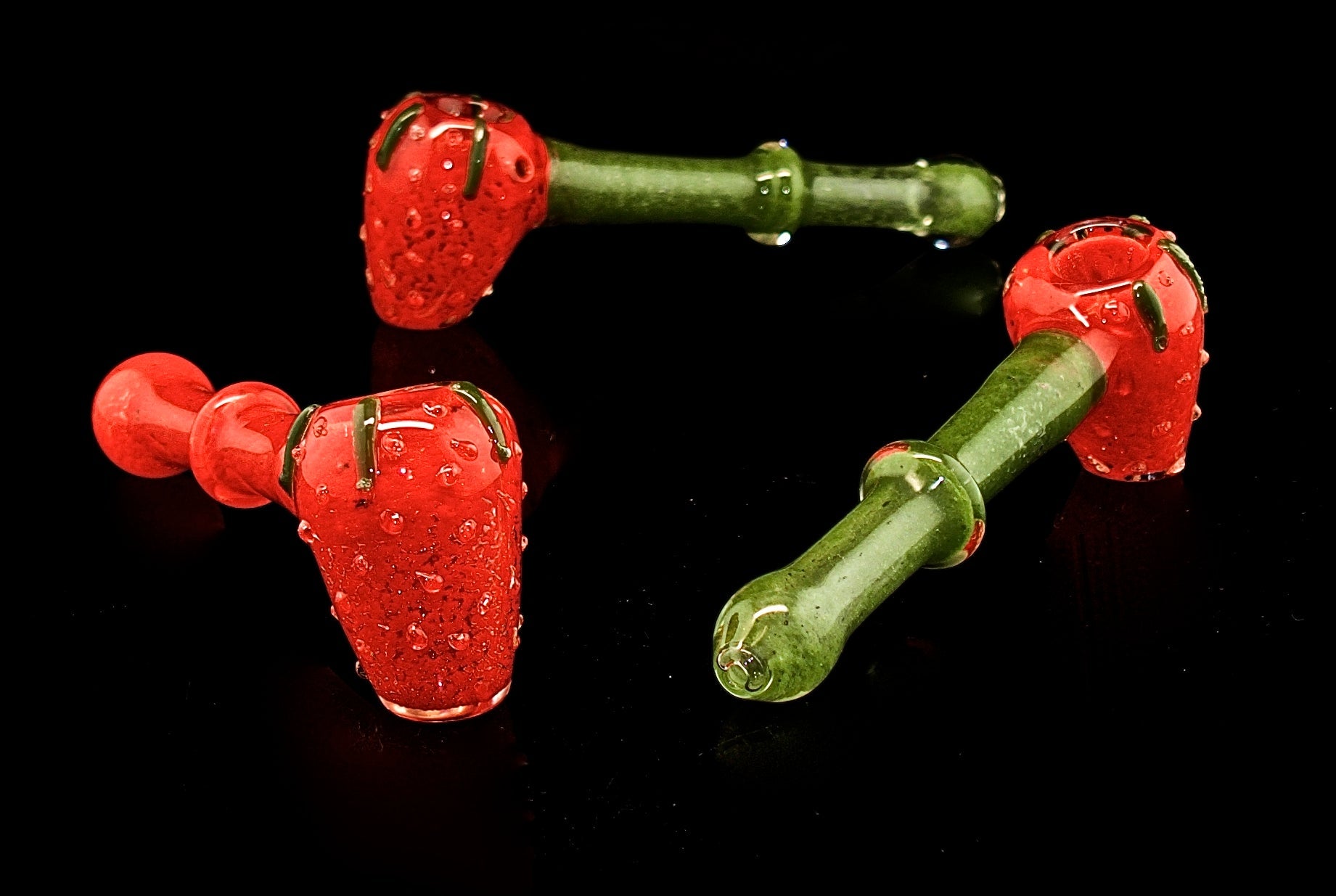 7" Juicy Sweet Strawberry Hand Glass Pipe 160g | Outer Limit Sales - 1583