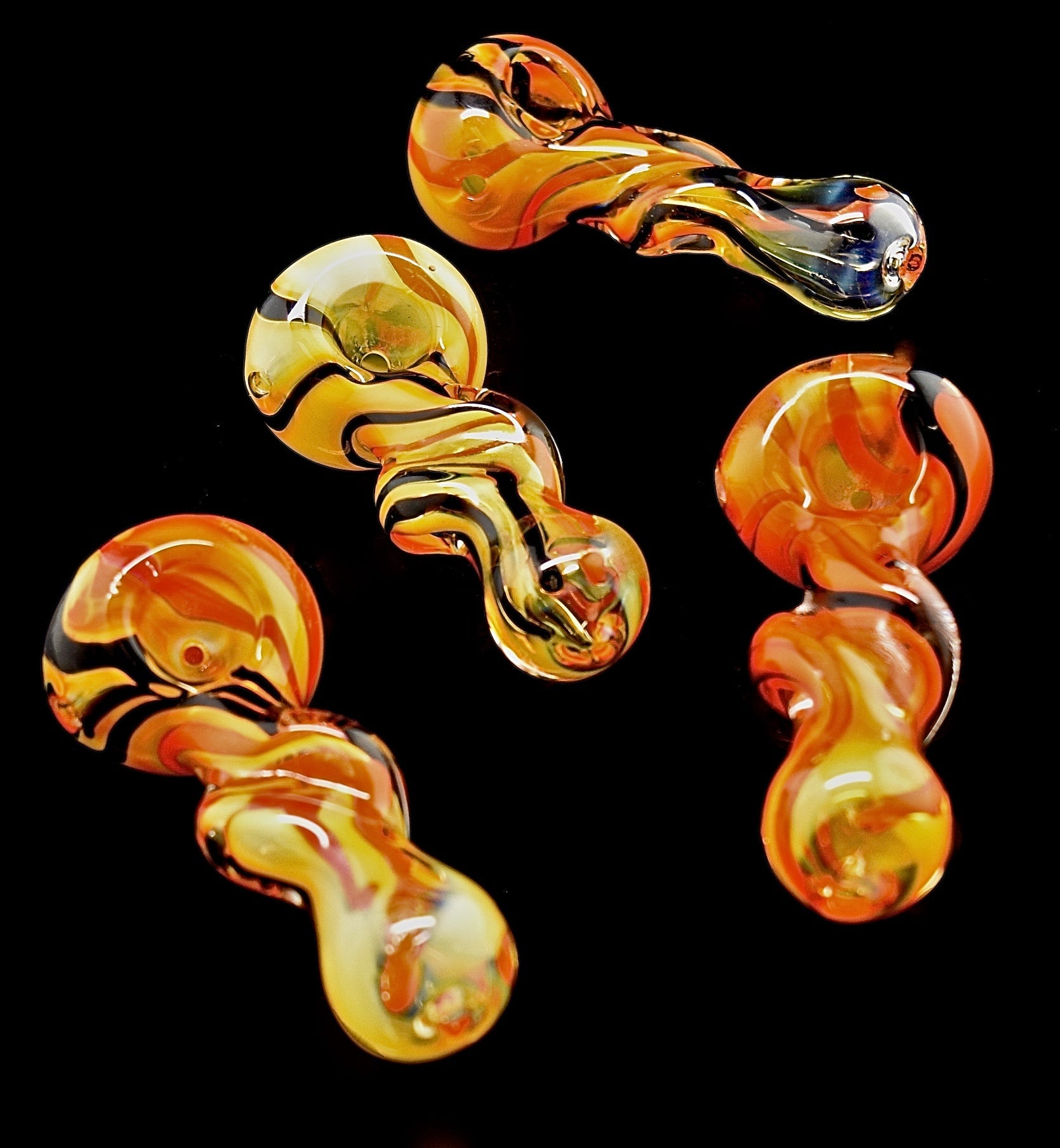 3" Twisted Gold Flaming Smoking Glass Pipe -Wholesale  Glass Pipe -1989