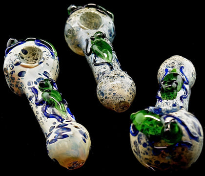 Glass Pipe, Frog With Fancy Glass | Outer Limit Sales -1908